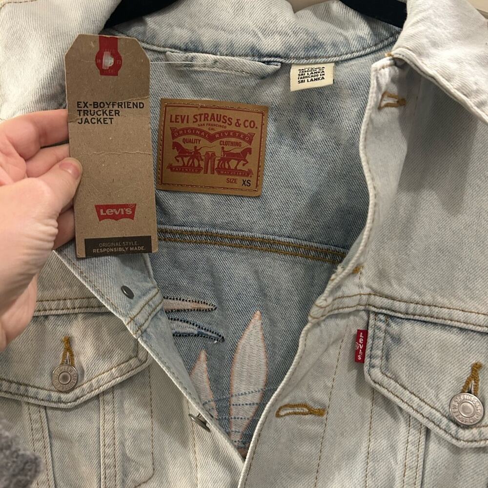 Levi's Light Blue Ex-Boyfriend Trucker Jacket - Picture 3 of 3